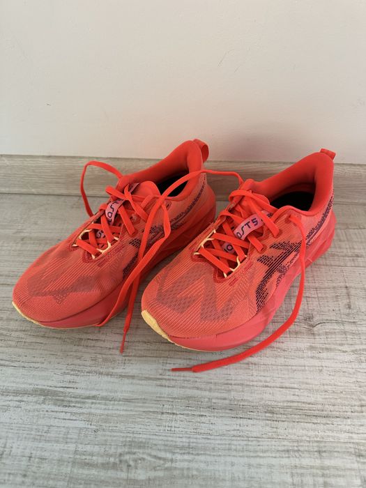 Asics Novablast 5