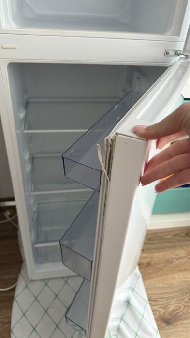 120 € !!! Хладилник  с камера Beko