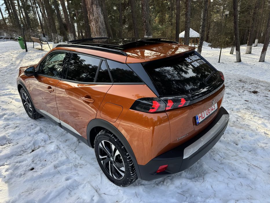 Peugeot 2008 1.5 BlueHDi Allure Panoramic LED Navi Camera Klima PDC