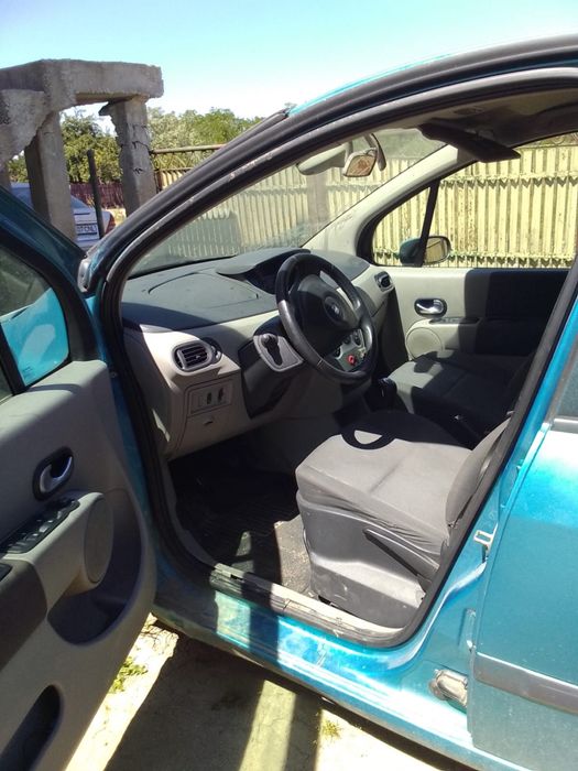 Renault Modus câmp