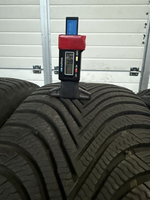 SET 4 Anvelope Iarna 215/55 R17  Michelin Alpin 5