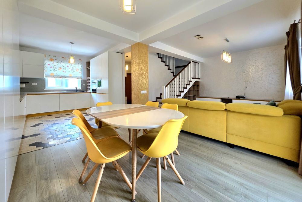 Casa cu pompa de caldura geotermala,4camere,mobilata si utilata in complex securizat