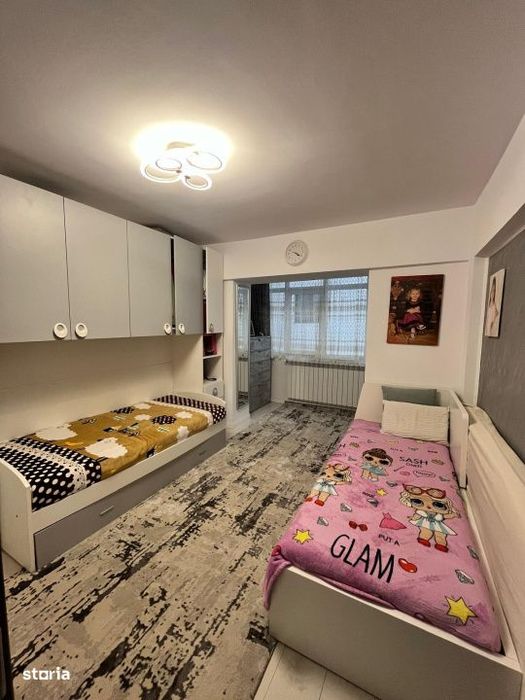 Apartament 3 camere, 80 mp, etaj 3 ,Radauti