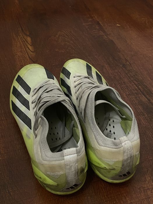 Футболный бутсы adidas