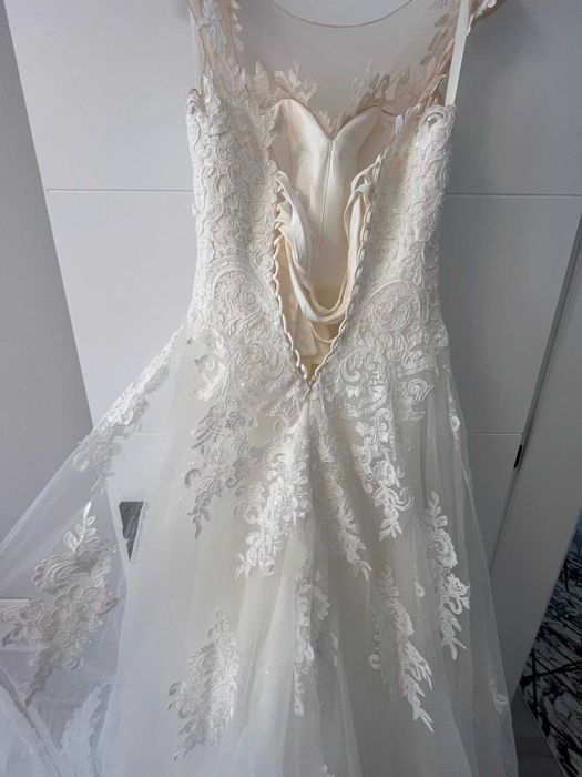 Булчинска рокля/ Сватбена рокля