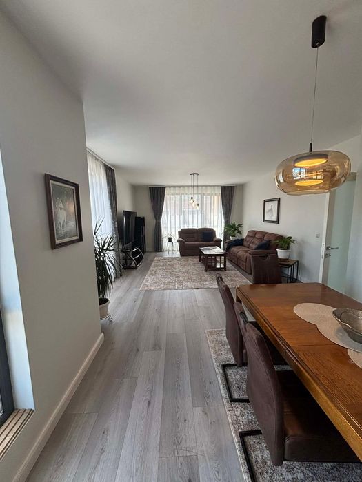 Дава се под наем Тристаен апартамент в София, Витоша - 128 кв.м за 1396.38 € - Снимка #2