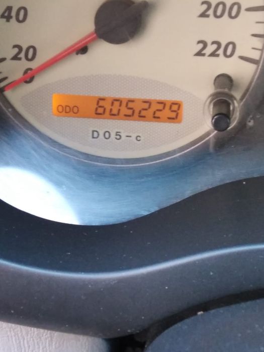 Продам машину toyota rav4