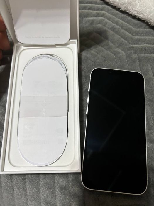 iPhone 17e 100% акамулятор