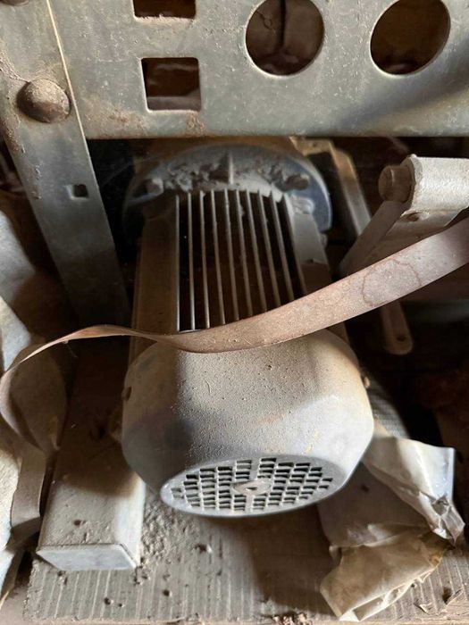 Швейная машинка M1022