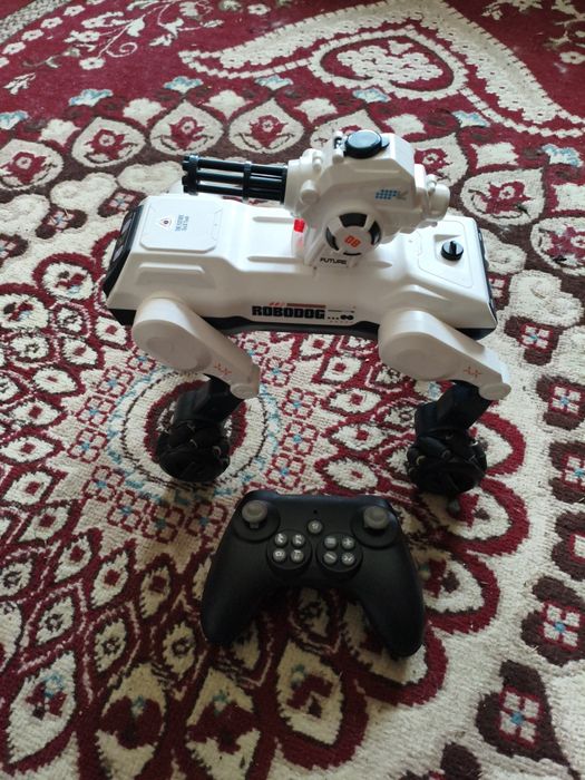 Продам почти новую игрушку