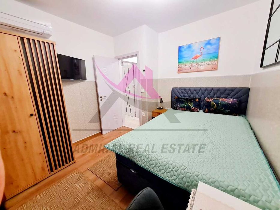 Дава се под наем Тристаен апартамент в Варна, Център - 80 кв.м за 1000 € - Снимка #1