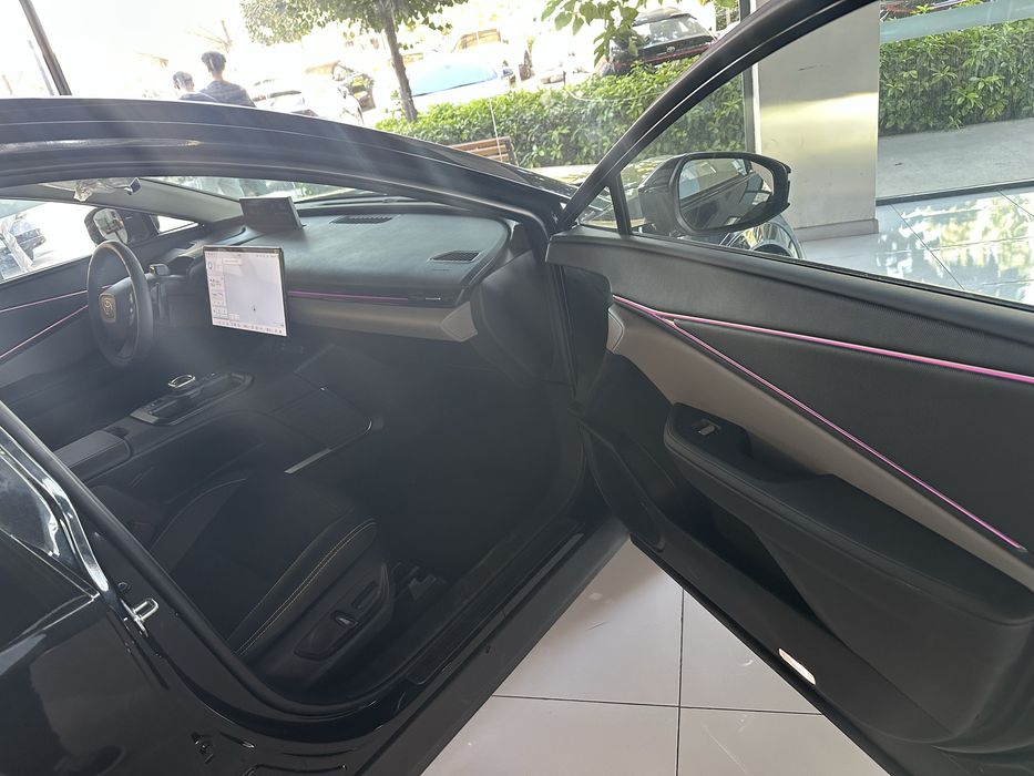 TAYOTA BZ5 electro