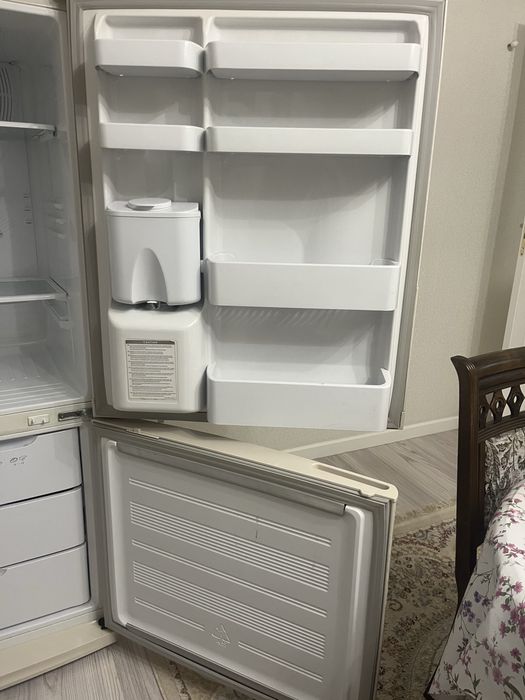 Продам холодильник фирмы Samsung