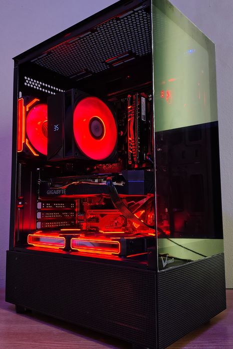 PC GAMING - i7 8700 / 16GB RAM / RTX 2060
