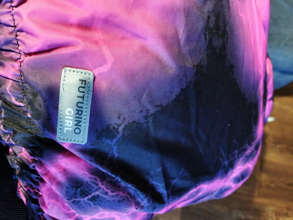 Продам новый на девочку