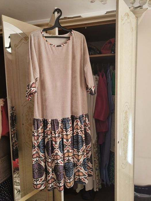 Платья. 50-52 р. 3000