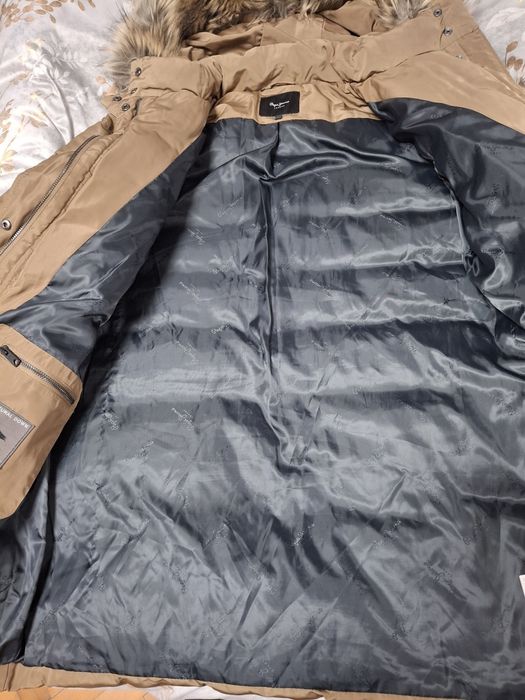 Pepe Jeans ,Яке Lee Cooper , леко, ватирано. М,Armani  L