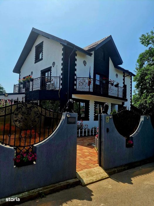 Vilă exclusivistă de vanzare, vis-a-vis de Primaria Chiajna