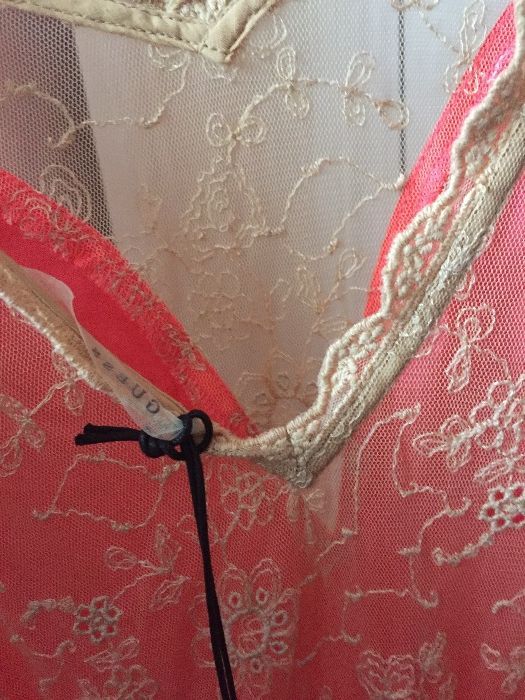 Рокля Guess нова