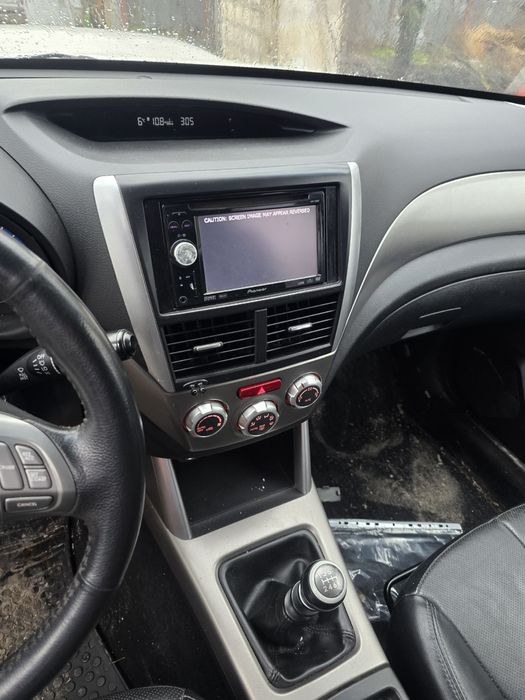 Subaru Forester 2.0D 2010g на части само