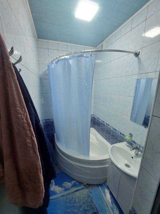 Продается своя 5 комнатная  квартира