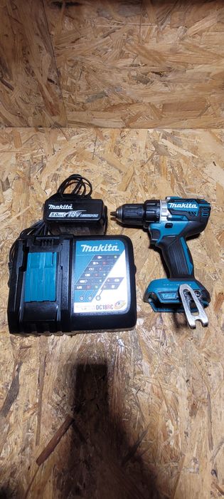 Makita ddf484 impecabila