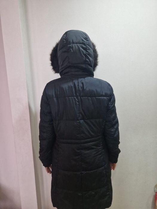 Продам куртку женскую
