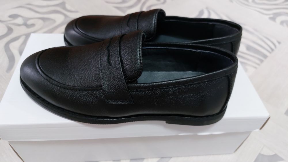 Продам туфли новые 37, 37, 37,  40