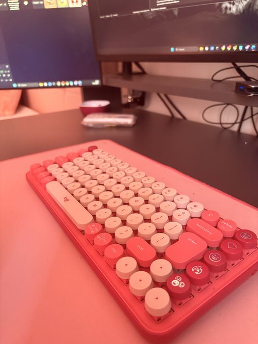 Logitech POP Keys розова