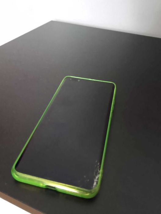 Huawei P40 Pro 256gb 5G , пълен пакет, счупен дисплей