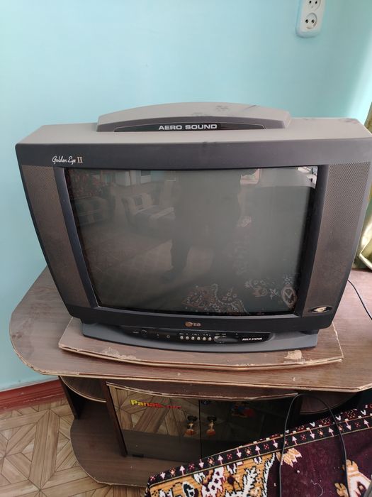 Продам телевизоры2штуки и холодильники 2штуки в рабочем состоянии