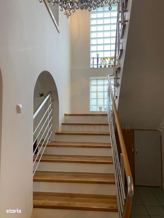 Închiriere casa individuala, 390 mp, teren 800, Gruia