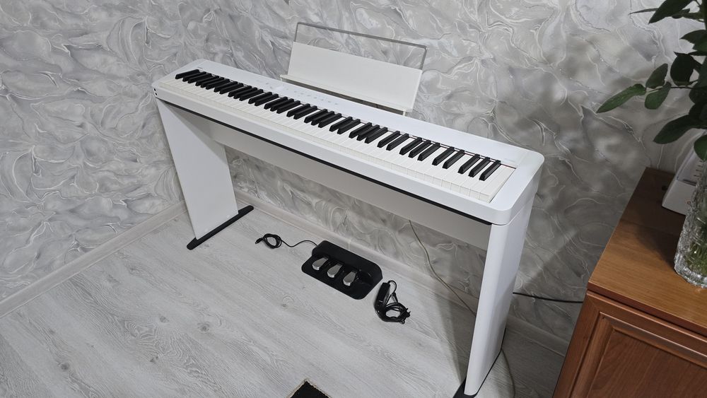 Цифровое пианино Casio Privia PX-S1000