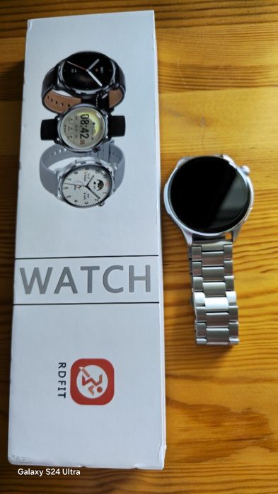 Смарт часовник - нов