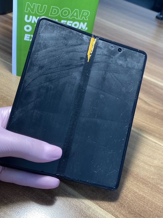 Samsung Galaxy Z Fold 3 Duos / Garanție 14 zile / 512 Gb / Acceptabil