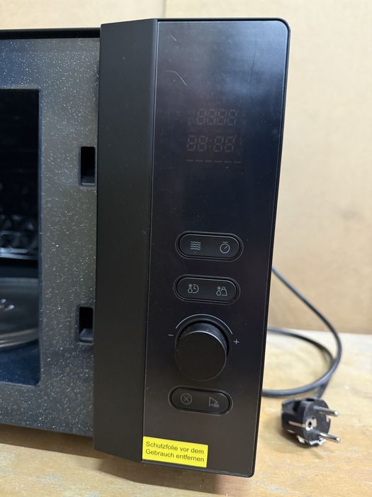 Микровълнова печка Toshiba 23L с грил