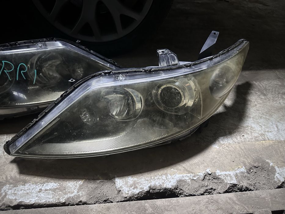 Фары Honda Elysion