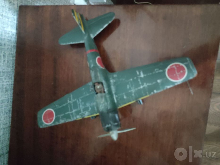 Mitsubishi A6M Zero моделька собранная