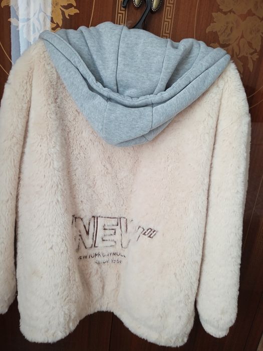 Куртка женская, красивая