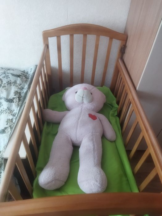 Продам кроватку маятник