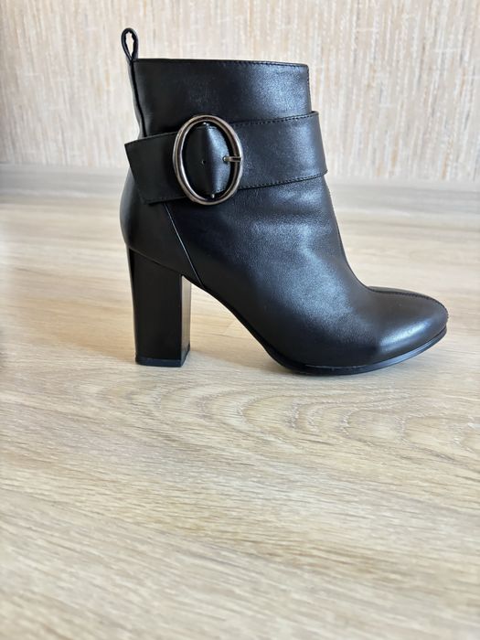 Ботильоны черные