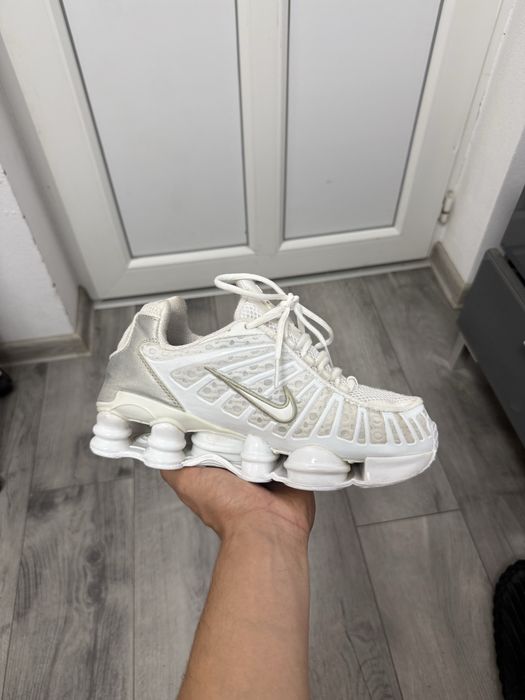 Nike Shox White