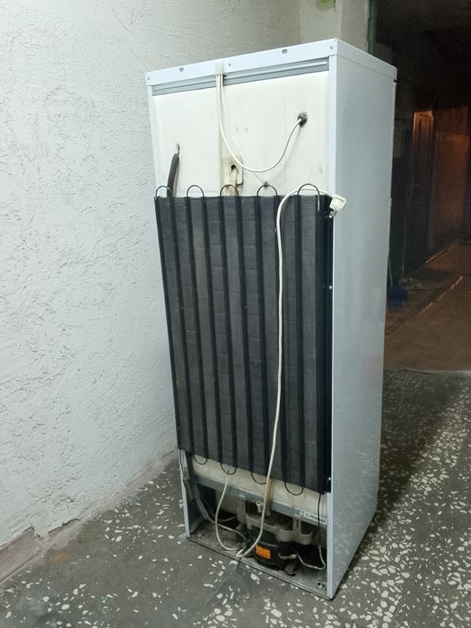 Продам морозильник