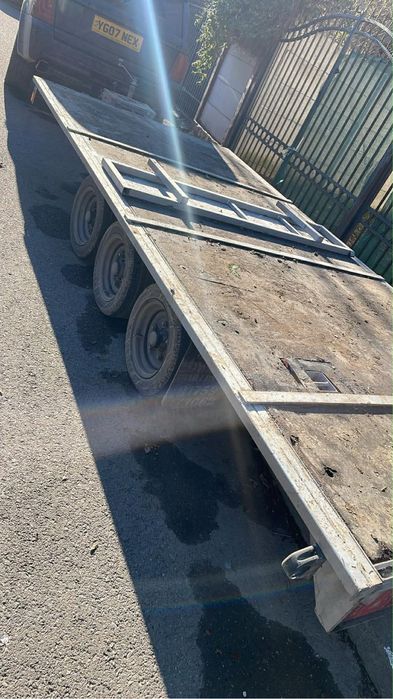 Graham Ewards trailer