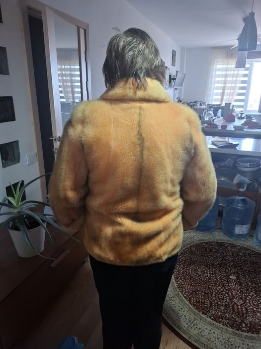 Продается шуба (норковая)