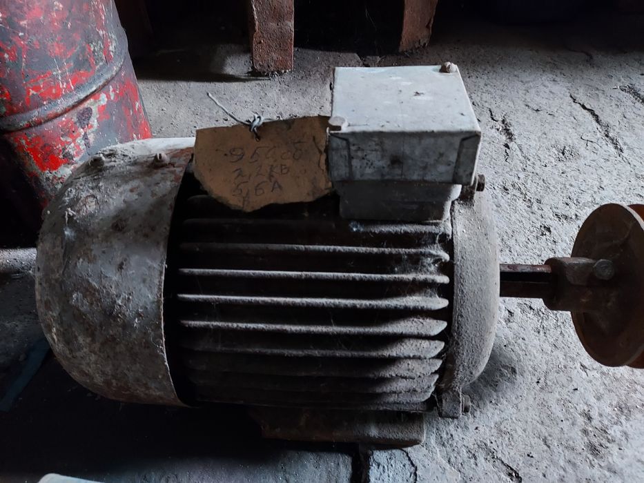 Двигатель 2.2 квт/950 об/мин