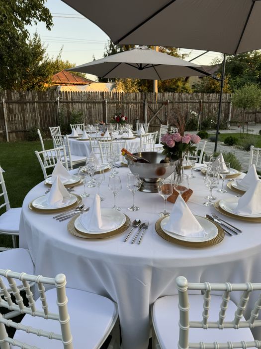 Inchiriere • Mese • Corturi • Umbrele • Scaune•