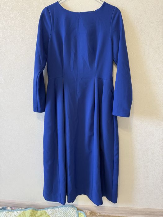 Продам платье новое