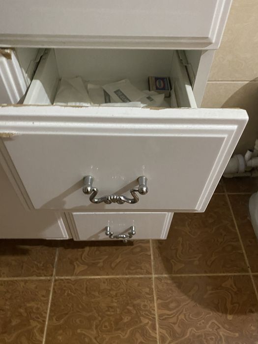 Шкаф для ванной с зеркалом