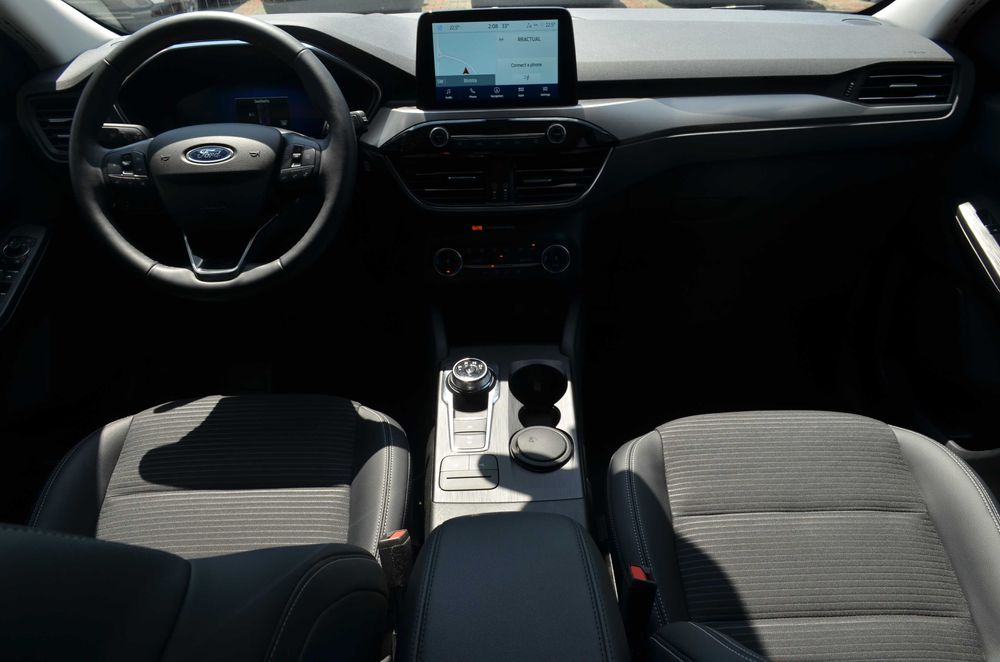 Ford Kuga Titanium 2.5L Hybrid FWD 180 cp 20% avanPosibilitate Leasing